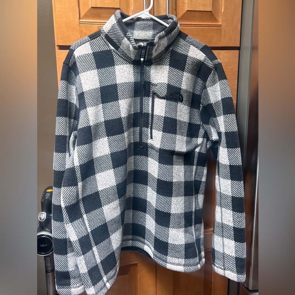 The North Face Gordon Lyons ½ Zip // Black Plaid // XL - Picture 3 of 6